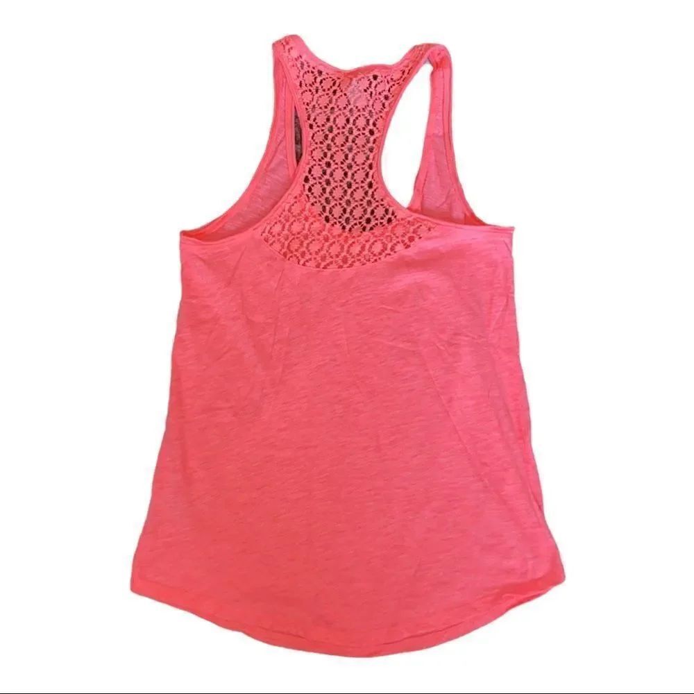 2 Summer Tank Tops - Picture 7 of 9
